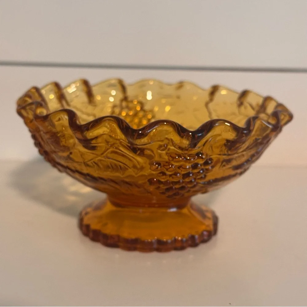 Vintage Indiana Amber Glass Grapevine Embossed Pedestal Candy Dish - Picture 2 of 8